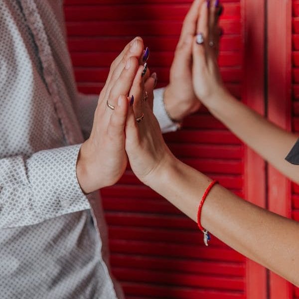 Bracelet cordon : appropriez-vous cette tendance bijou